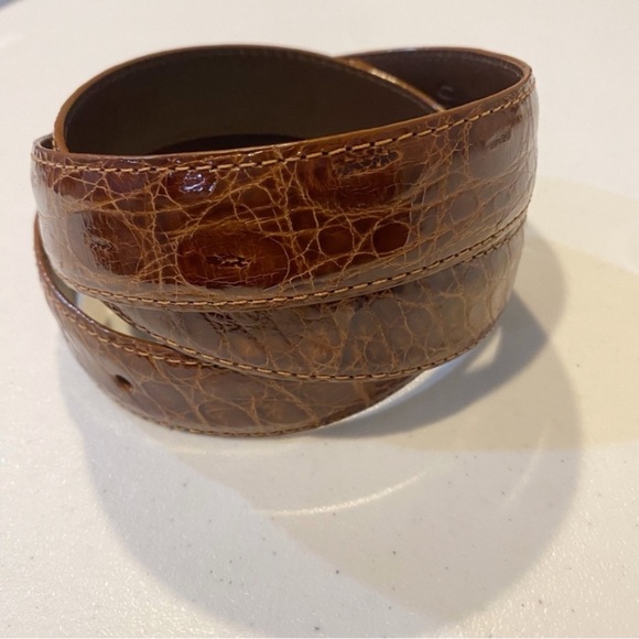 W. KLEINBERG Glazed Alligator Belt - Picture 3 of 10